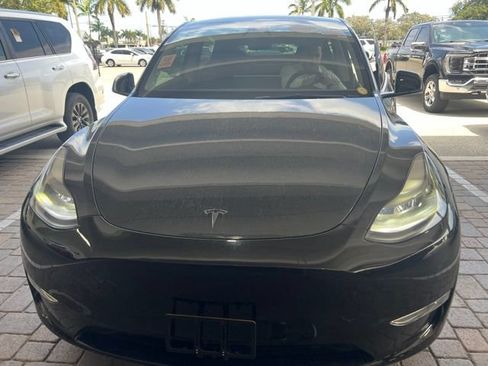 Used 2024 Tesla Model Y Performance AWD/4WD image 4