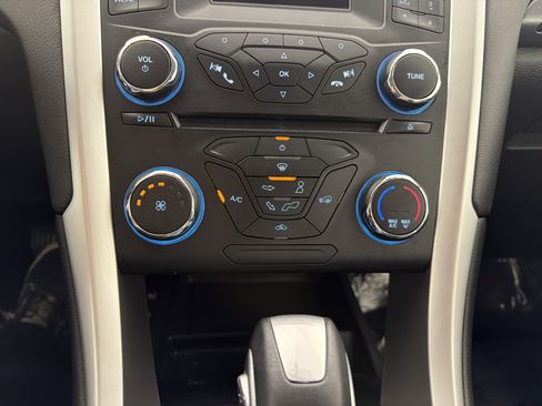 Used 2013 Ford Fusion SE FWD image 21