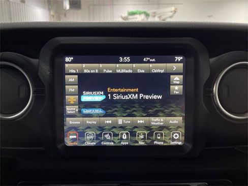 Used 2022 Jeep Gladiator Overland w/ Popular Equipment Package image 16