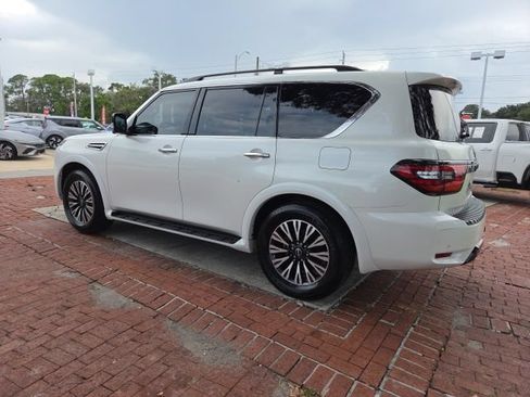 Used 2024 Nissan Armada SL w/ Midnight Edition Package RWD image 10