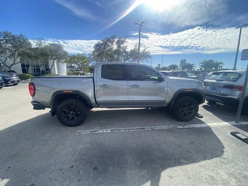 Used 2024 GMC Canyon Elevation w/ Elevation Premium Package image 10