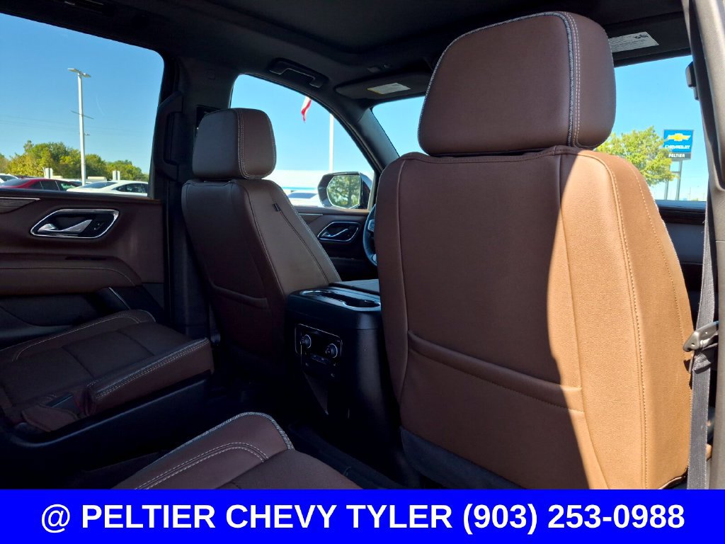 Used 2024 Chevrolet Suburban High Country w/ Max Trailering Package AWD/4WD image 17