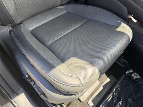 Used 2024 Lexus RZ 300e Premium FWD image 32