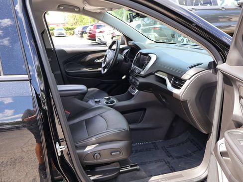 Used 2024 GMC Terrain SLT FWD image 28