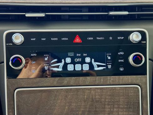 New 2026 Genesis GV80 3.5T Prestige image 14