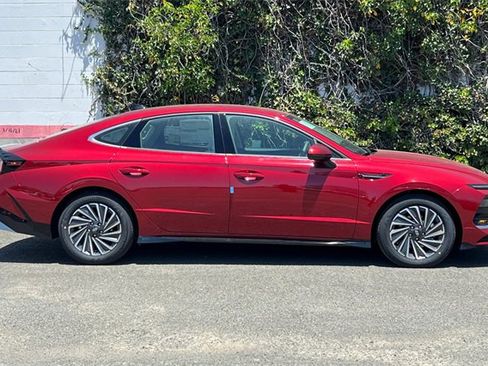 New 2025 Hyundai Sonata SEL image 5