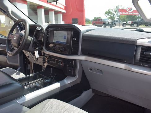 Used 2021 Ford F150 XLT RWD image 14