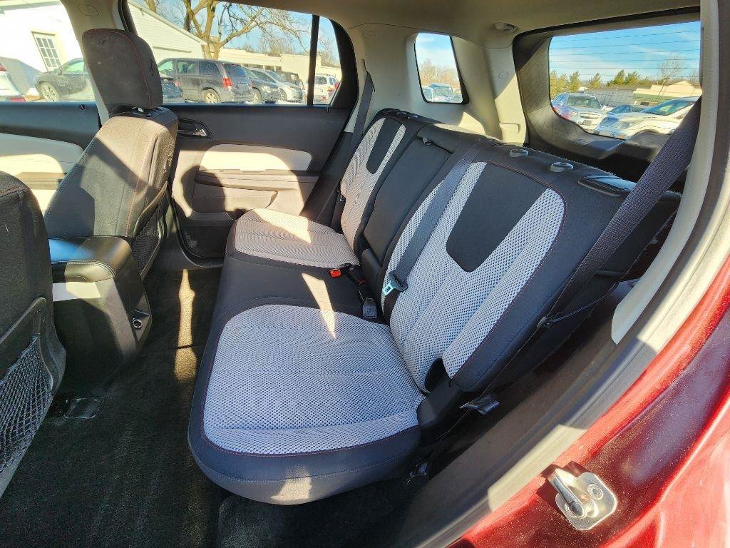 Used 2017 GMC Terrain SLE w/ Driver Alert Package I AWD/4WD image 18