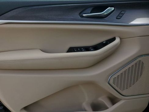 New 2026 Jeep Grand Cherokee L Limited RWD image 24
