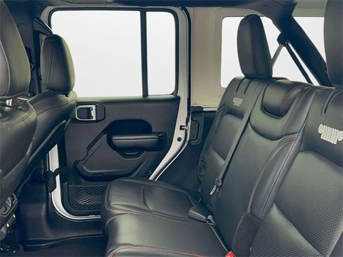 Used 2021 Jeep Wrangler Unlimited Rubicon image 34