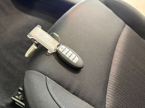Used 2025 Nissan Altima 2.5 SV FWD image 20