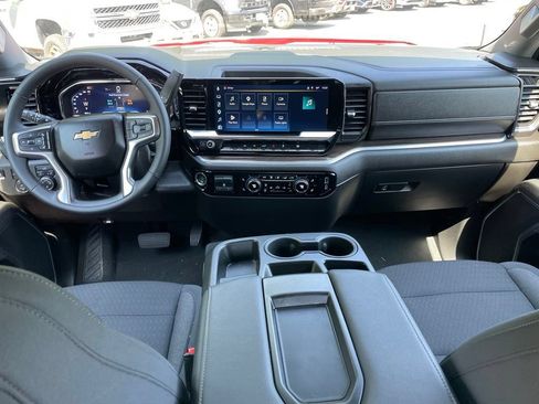 Used 2025 Chevrolet Silverado 1500 LT AWD/4WD image 14