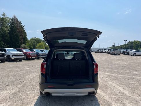 Used 2023 GMC Acadia SLT w/ Preferred Package AWD/4WD image 13