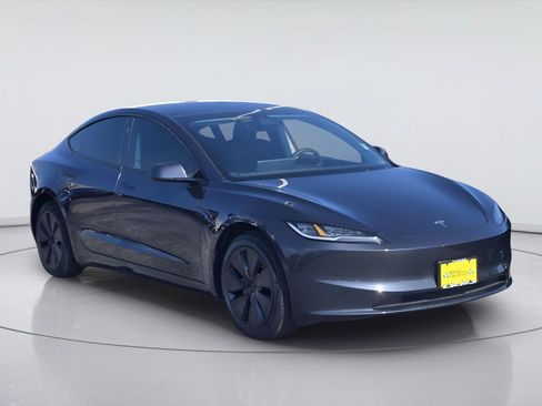 Used 2025 Tesla Model 3 Long Range RWD image 3