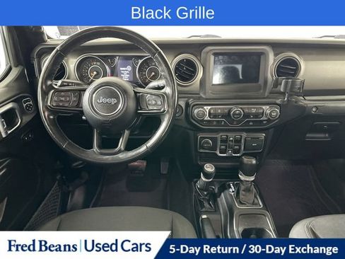 Used 2022 Jeep Gladiator Sport AWD/4WD image 28