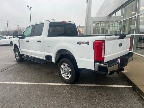 Used 2025 Ford F250 XLT image 3