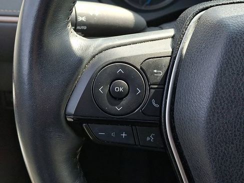 Used 2021 Toyota Venza XLE w/ Softex Package image 21