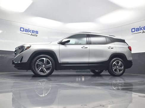 Used 2019 GMC Terrain SLT w/ Preferred Package AWD/4WD image 40