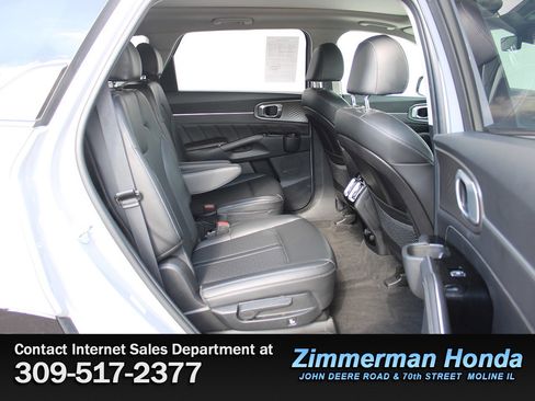 Used 2023 Kia Sorento SX image 9