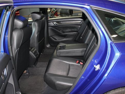 Used 2022 Honda Accord Sport image 18