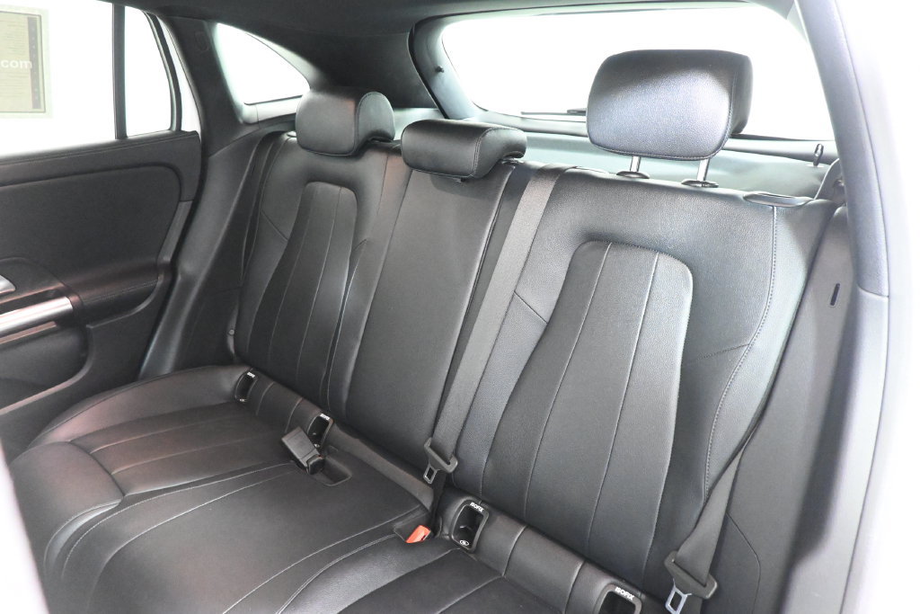 Certified 2023 Mercedes-Benz GLA 250 4MATIC image 4