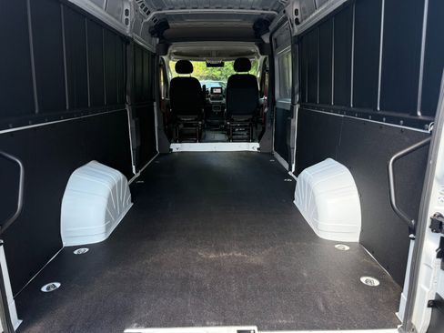 Used 2023 RAM ProMaster 3500 w/ Convenience Group image 11