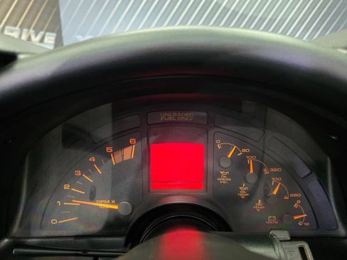 Used 1991 Chevrolet Corvette Convertible RWD image 33