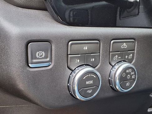 New 2026 GMC Sierra 2500 SLE w/ SLE Convenience Package image 23