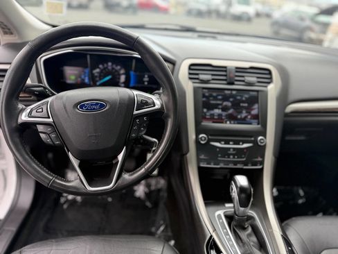 Used 2014 Ford Fusion Energi SE FWD image 10