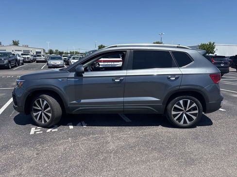 Used 2022 Volkswagen Taos SE AWD/4WD image 7