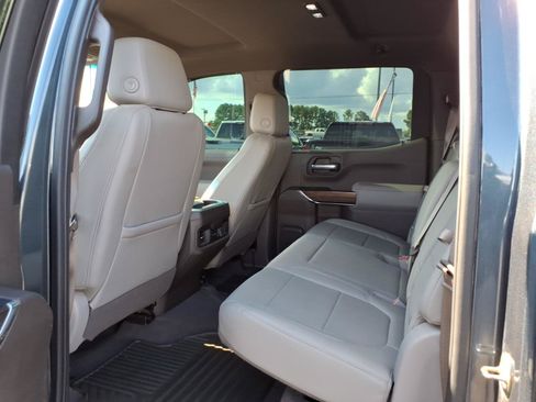 Used 2020 Chevrolet Silverado 1500 RST w/ Texas Edition AWD/4WD image 23
