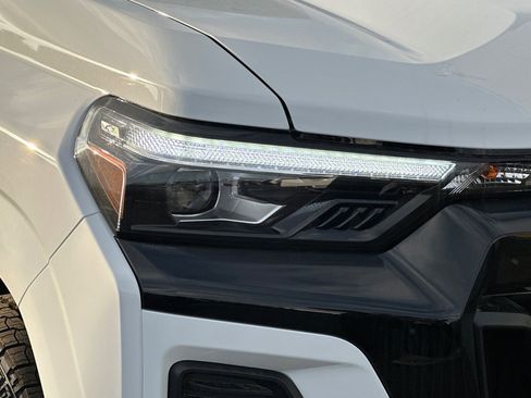 New 2025 Chevrolet Colorado Z71 w/ Midnight Edition image 29