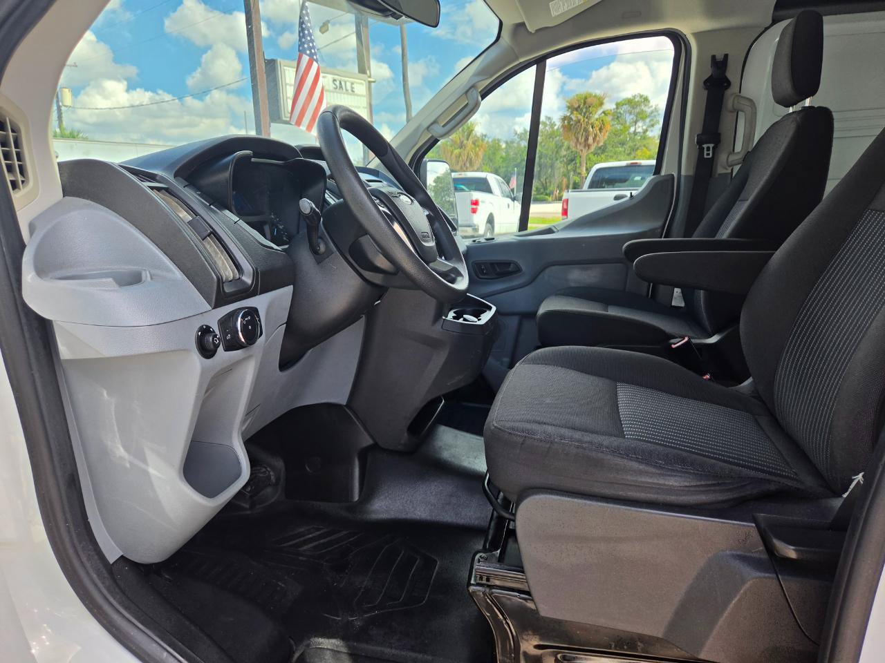 Used 2018 Ford Transit 150 130 Low Roof RWD image 11