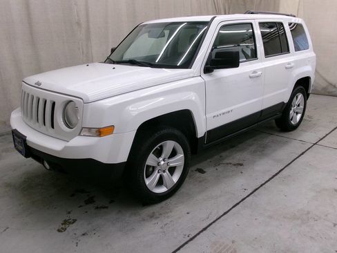 Used 2012 Jeep Patriot Latitude w/ Sun/Sound Group AWD/4WD image 2