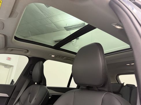 Certified 2023 Volvo XC90 B5 Core w/ Protection Package Premier AWD/4WD image 14