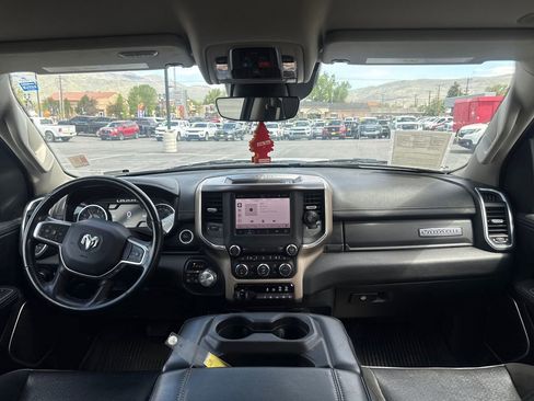Used 2022 RAM 1500 Laramie AWD/4WD image 13