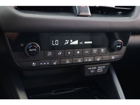 New 2026 Subaru Outback Touring AWD/4WD image 38