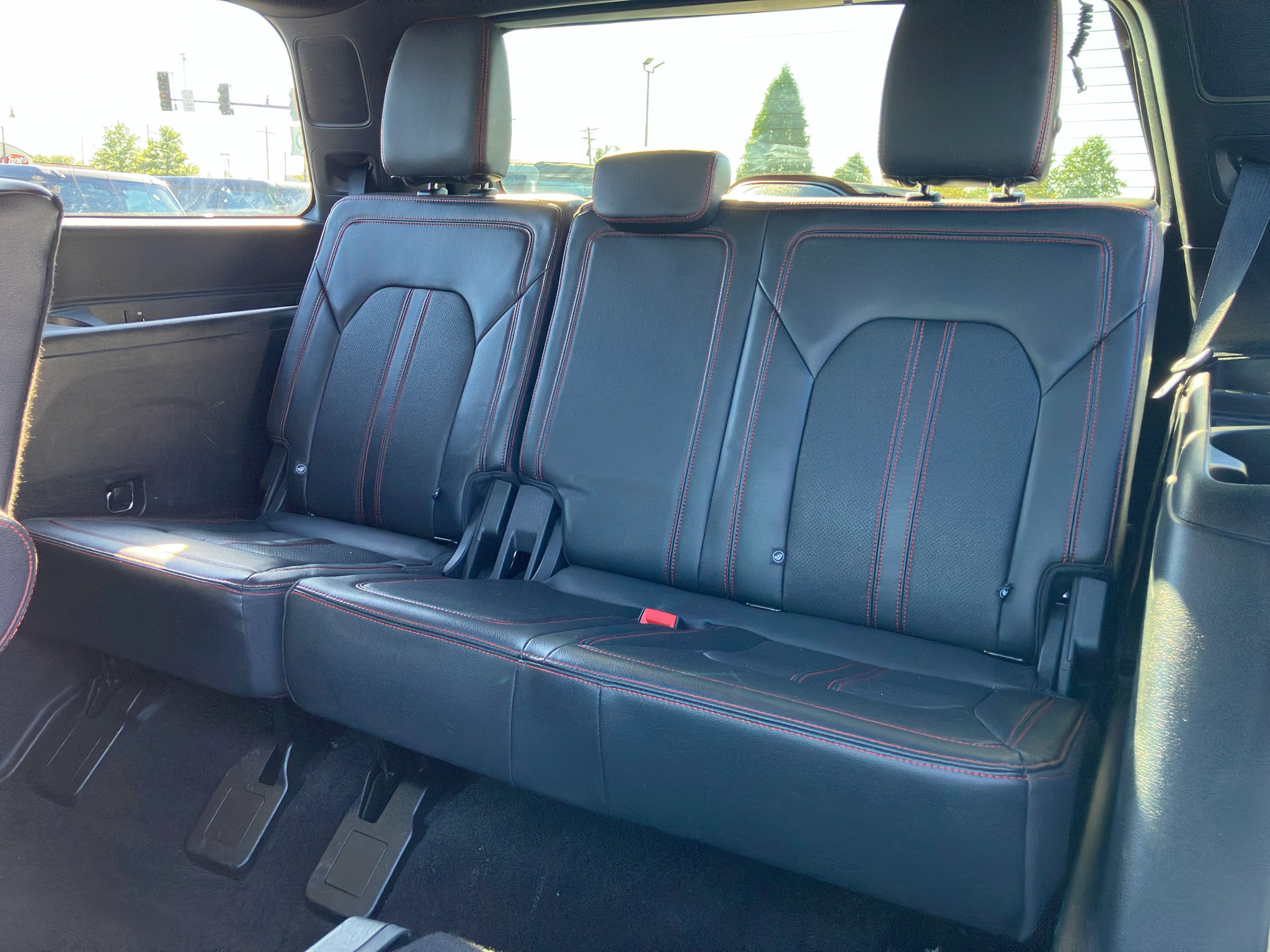 Used 2023 Ford Expedition Limited AWD/4WD image 34