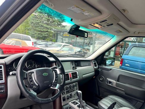 Used 2005 Land Rover Range Rover HSE image 7
