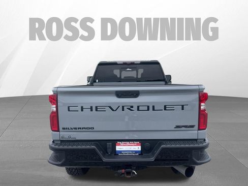 Used 2024 Chevrolet Silverado 2500 ZR2 w/ Technology Package AWD/4WD image 5