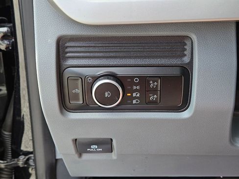 Used 2025 Ford F250 XLT image 24