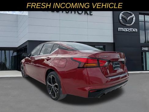 Used 2023 Nissan Altima 2.5 SR AWD/4WD image 5