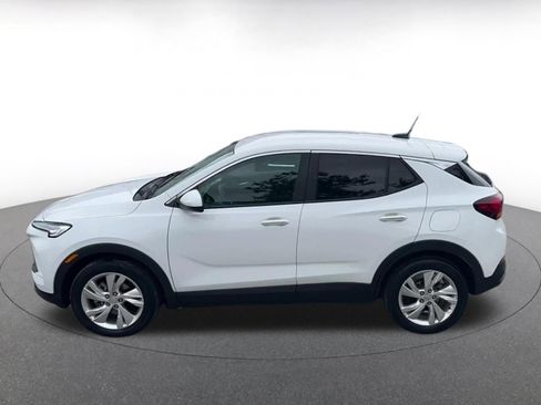 Used 2025 Buick Encore GX Preferred FWD image 9