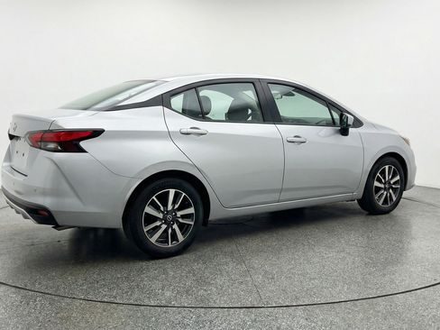 Used 2025 Nissan Versa SV FWD image 9