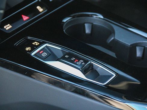 Certified 2025 Audi Q6 e-tron Premium w/ Convenience Package image 22