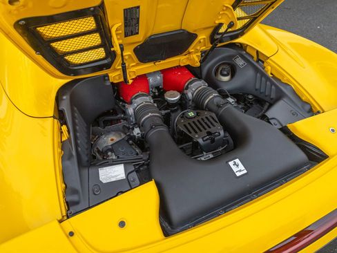 Used 2013 Ferrari 458 Spider RWD image 60