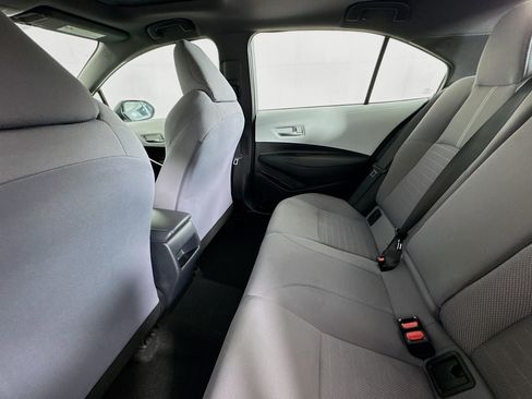Used 2022 Toyota Corolla SE w/ SE Premium Package FWD image 23
