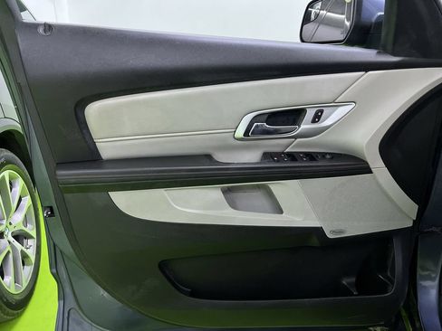Used 2013 GMC Terrain SLT AWD/4WD image 16