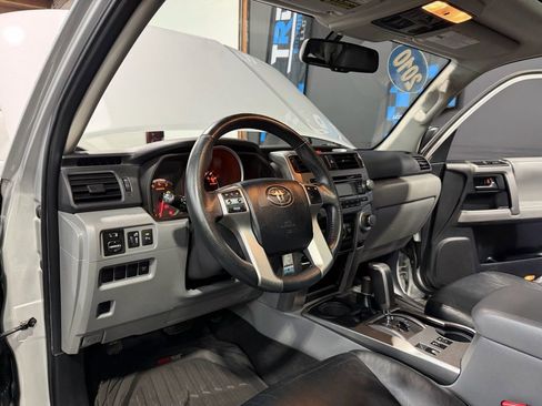 Used 2010 Toyota 4Runner Limited image 10