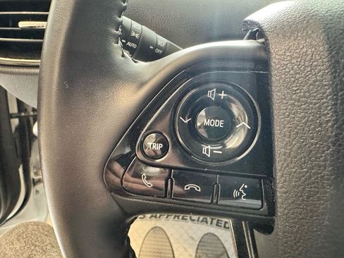 Used 2021 Toyota Prius FWD image 13